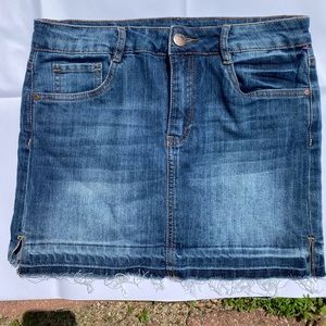 Dollhouse denim mini skirt